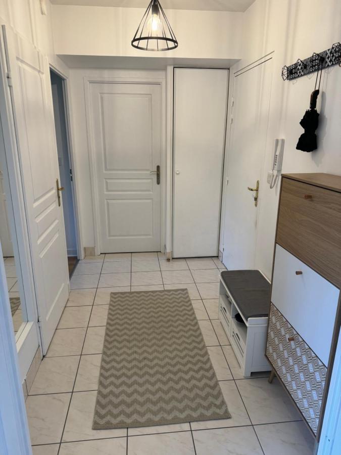 Appartement Centre Avec Balcon Parking Prive Orléans Exterior foto